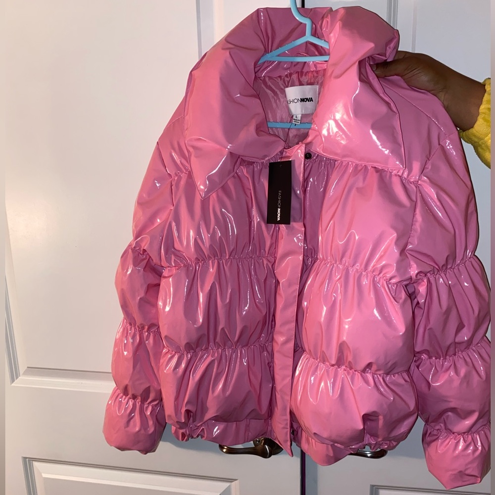 faux pink pattern puffer size large from fashion nova brand new with tags ( NWT)